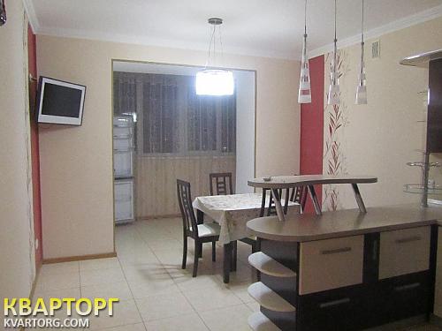 Rent out 3-room apartment. Одесса, п-т Гагарина/Ботанический пер. — photo 1