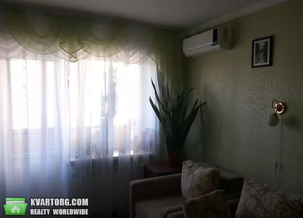 Sell 3-room apartment. Киев,  Кустанайская — photo 2