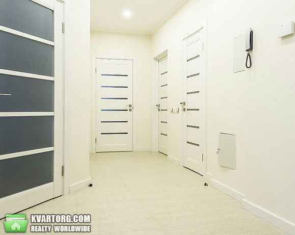 Sell 3-room apartment. Киев, Комарова пр — photo 3