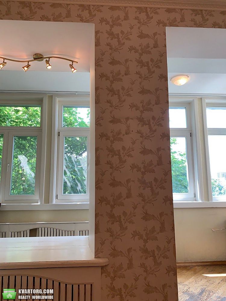 Sell 2-room apartment. Киев,  Большая Житомирская — photo 2