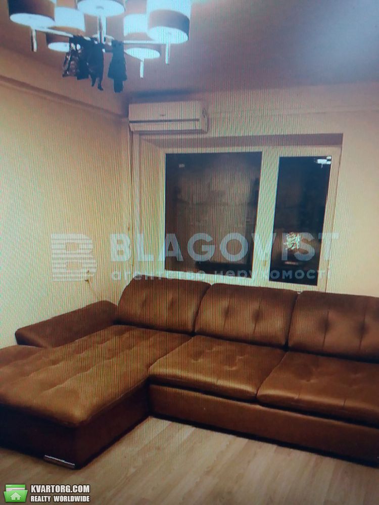 Sell 2-room apartment. Киев,  Соломенская пл — photo 4