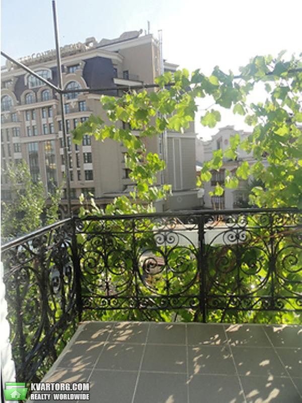 Rent out 2-room apartment. Киев,  Десятинная — photo 4