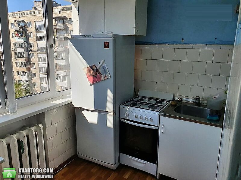 Sell 2-room apartment. Киев,  Русановская наб — photo 1