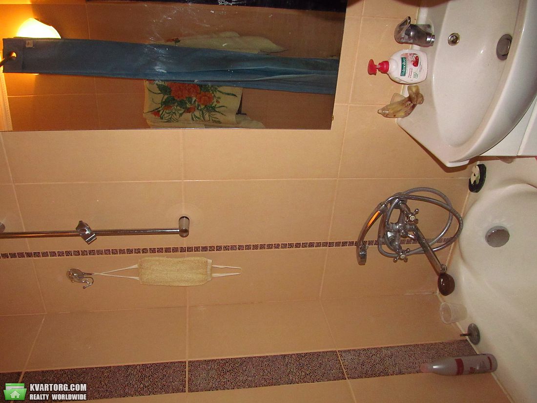 Rent out 3-room apartment. Киев,  Давыдова бул — photo 8