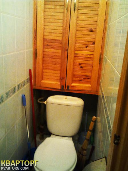 Rent out 2-room apartment. Киев,  Булаховского — photo 2