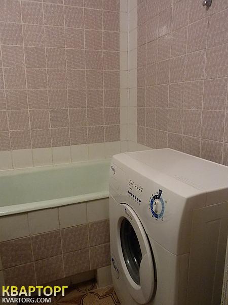Rent out 2-room apartment. Киев,  Ревуцкого — photo 4