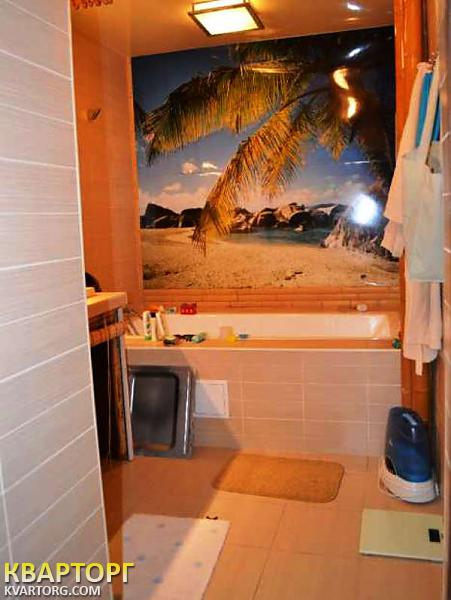 Sell 3-room apartment. Киев,  40-летия Октября просп — photo 9