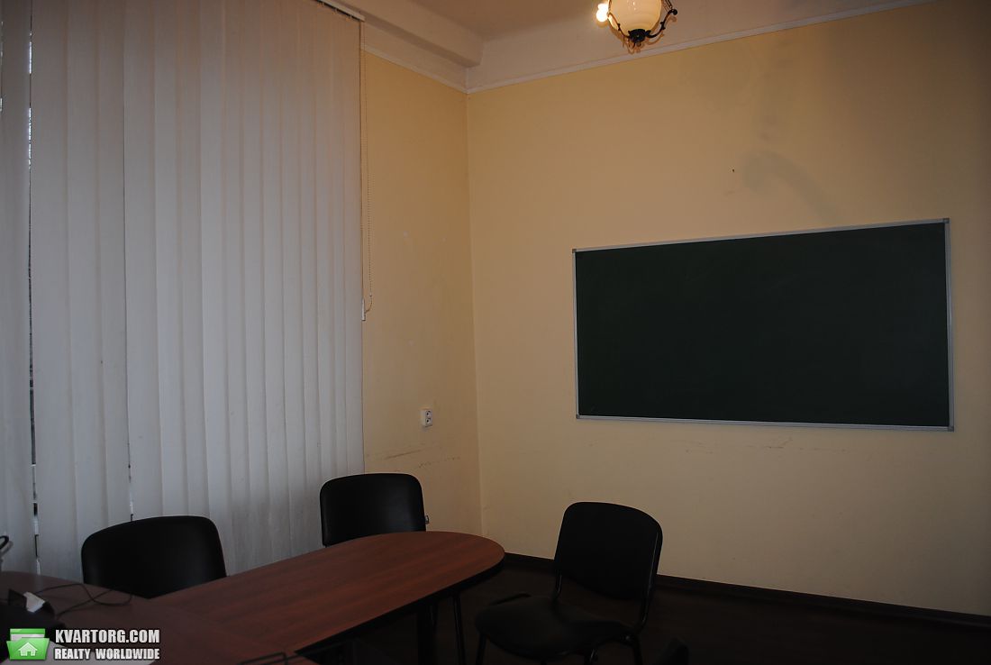 Rent out office. Киев,  Стратегическое шоссе — photo 1
