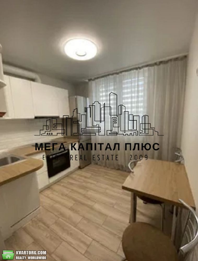 Rent out 2-room apartment. Киев, Соломії Крушельницької — photo 2