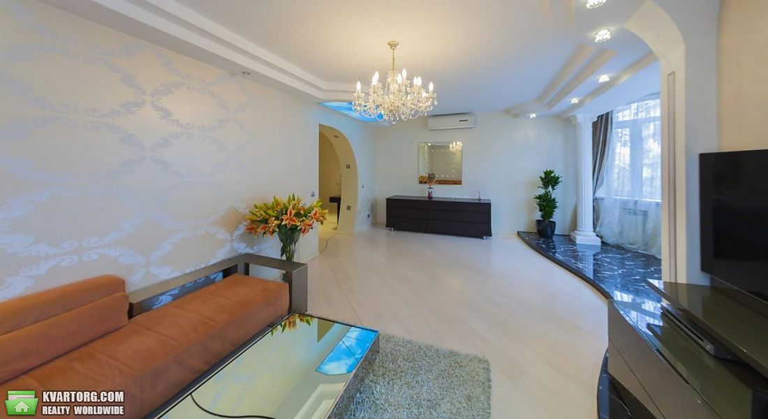 Rent out 3-room apartment. Киев,  Введенская — photo 2