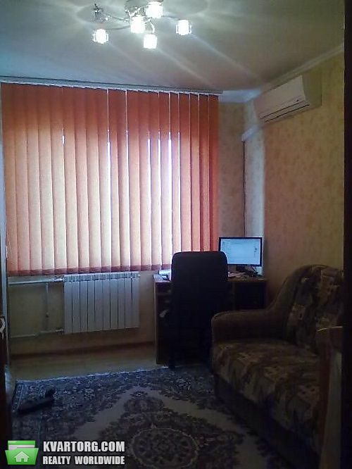 Sell 3-room apartment. Киев,  Декабристов — photo 2