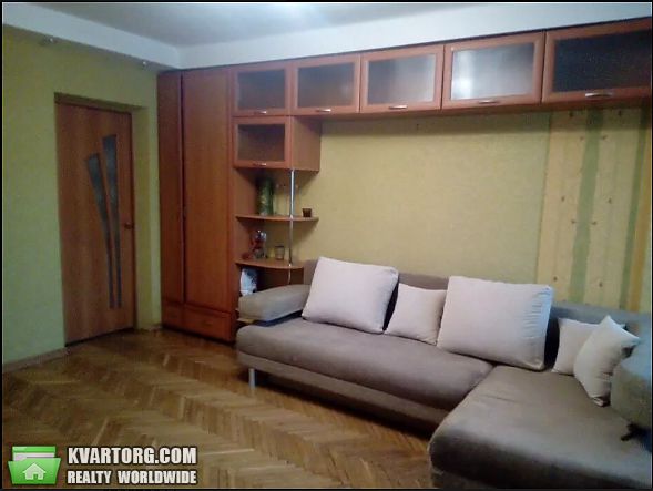 Rent out 2-room apartment. Киев, Кирриловска — photo 1