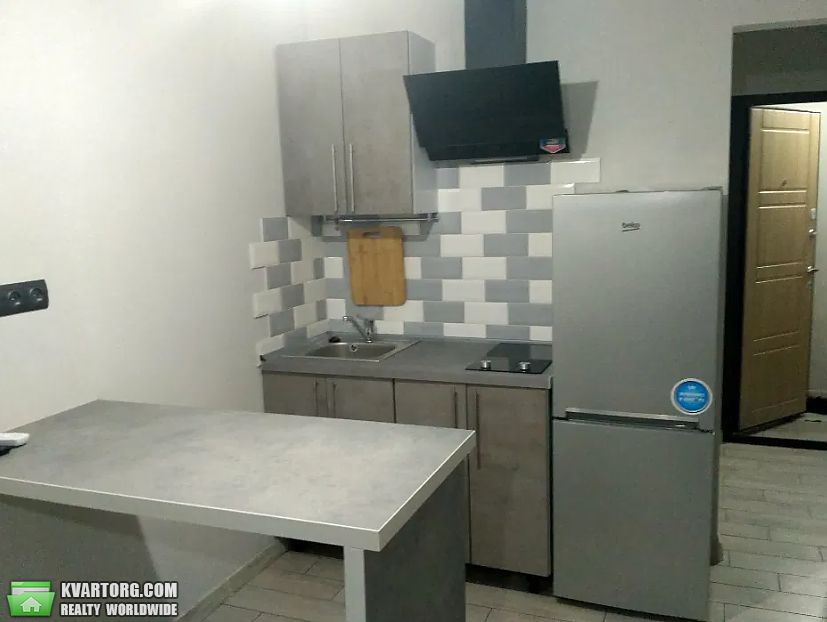 Rent out 1-room apartment. Киев,  Ясиноватский пер — photo 5