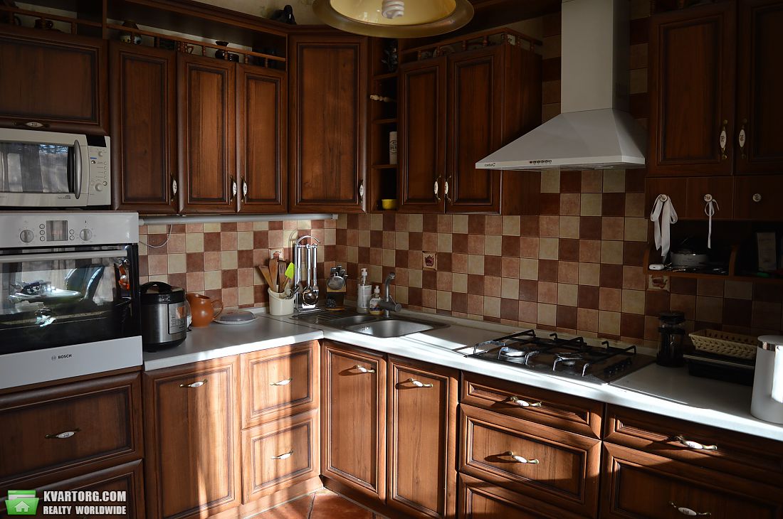 Sell house. Киев,  Лютневый пер — photo 1