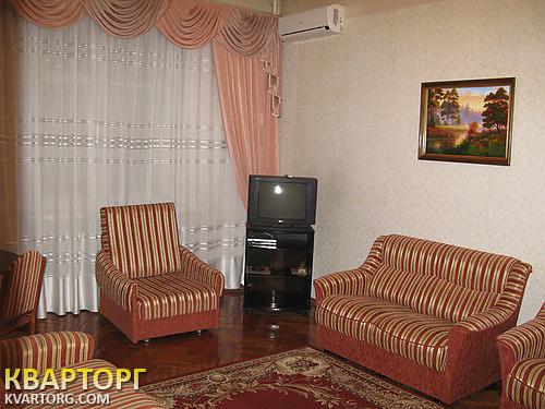 Rent out 3-room apartment. Киев,  Госпитальный пер — photo 2