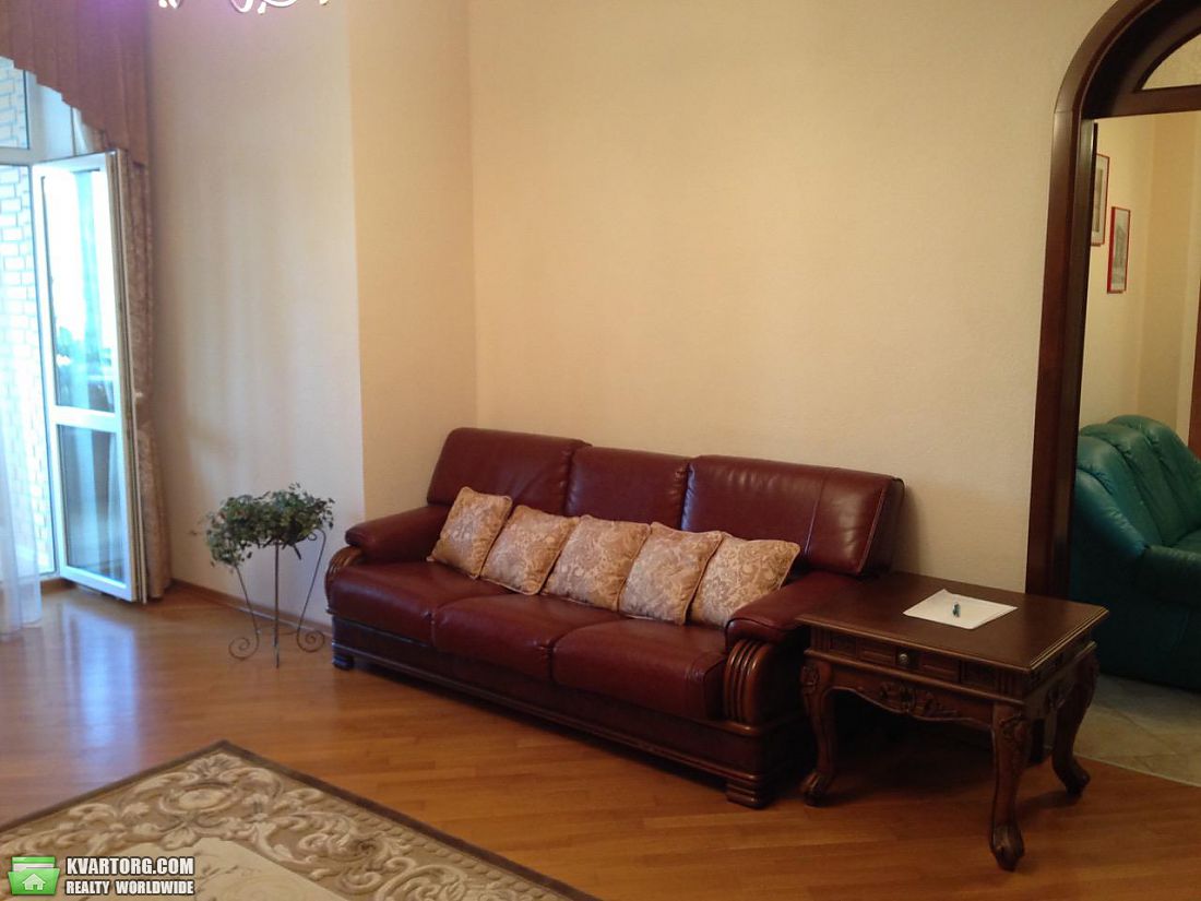 Rent out 4-room apartment. Киев,  Старонаводницкая — photo 3