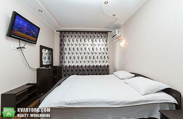 Rent out 2-room apartment. Киев, Лаврская — photo 4