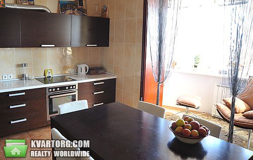 Rent out 3-room apartment. Киев, Героев Сталинграда пр — photo 2