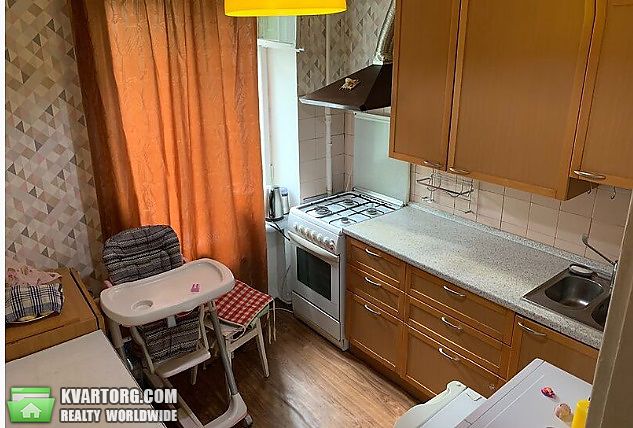 Sell 2-room apartment. Киев,  Салютная — photo 2