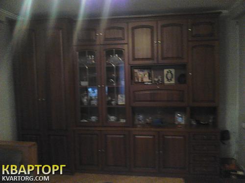 Sell 2-room apartment. Киев,  Автозаводская — photo 3