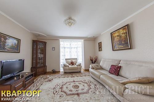 Sell 2-room apartment. Киев,  Ломоносова — photo 1