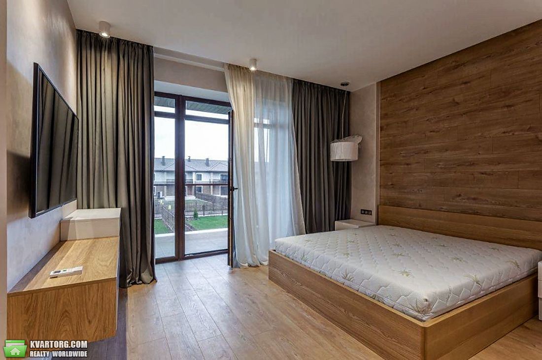 Rent out 4-room apartment. Киев, абрикосовая — photo 3