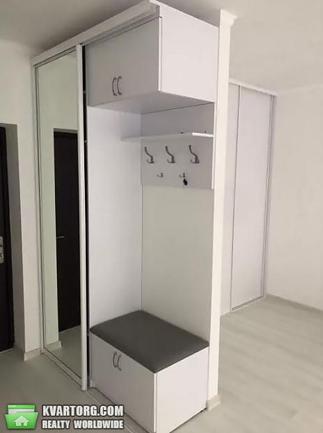 Rent out 1-room apartment. Киев,  Радужная — photo 2
