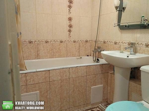 Rent out 2-room apartment. Киев,  Саксаганского — photo 9