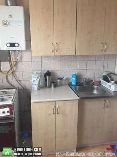 Sell 2-room apartment. Киев,  Вышгородская — photo 3