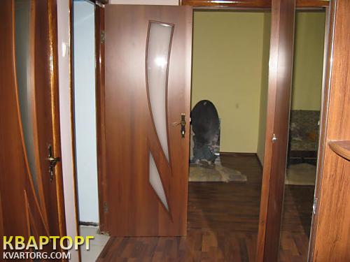 Rent out 1-room apartment. Киев, Оболнский проспект — photo 1