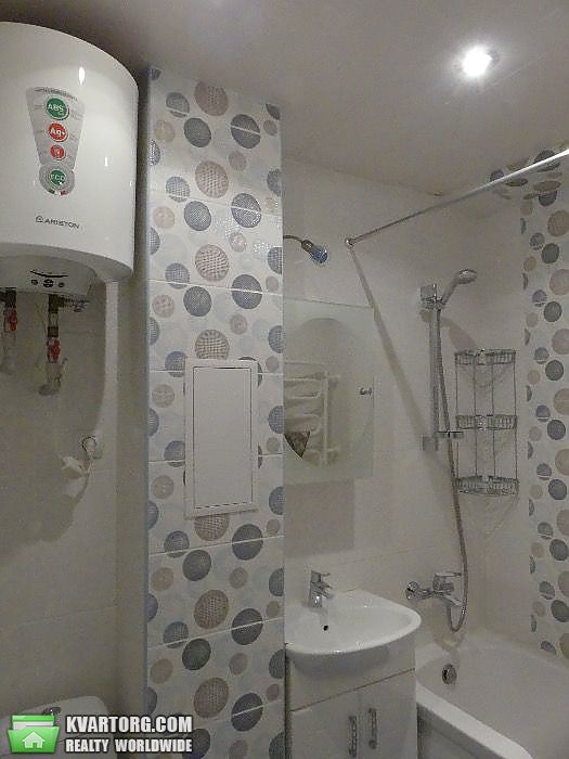 Sell 2-room apartment. Киев,  Лукьяновская — photo 10