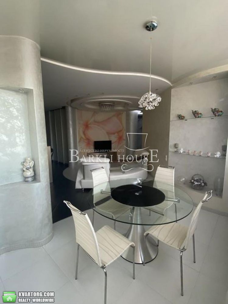 Rent out 3-room apartment. Киев,  Голосеевская — photo 2