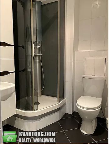 Rent out 3-room apartment. Киев,  Срибнокильская — photo 5