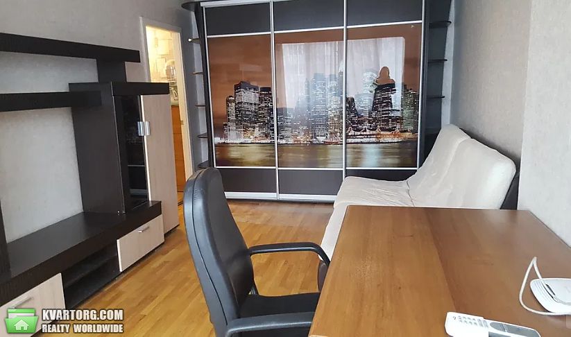Rent out 2-room apartment. Киев, Коновальца — photo 1