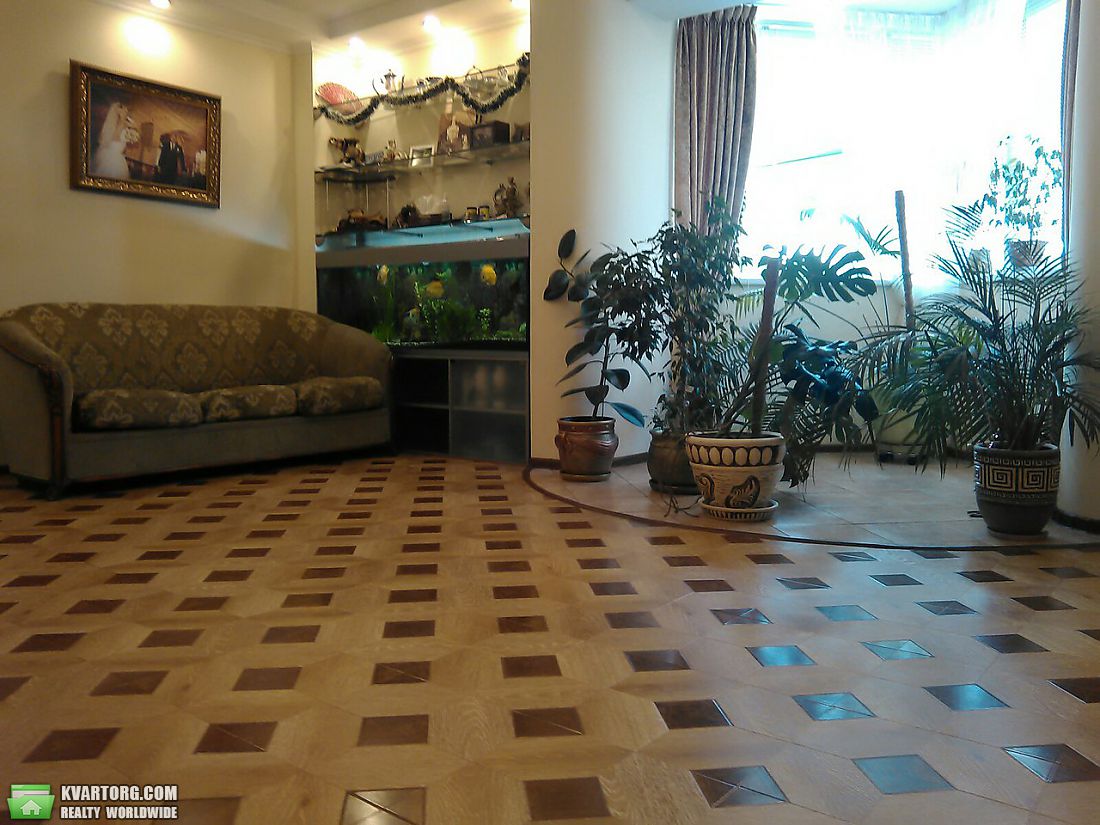 Sell 3-room apartment. Киев,  Мильчакова — photo 1