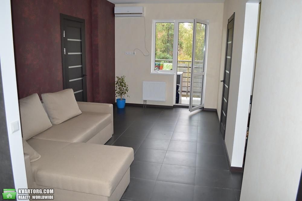 Sell 2-room apartment. Киев,  Метрологическая — photo 1