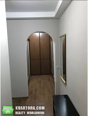 Rent out 2-room apartment. Киев,  Волгоградская — photo 7