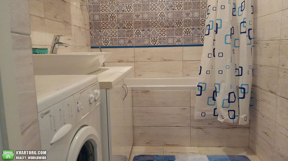 Rent out 2-room apartment. Днепропетровск, Комсомольская — photo 3