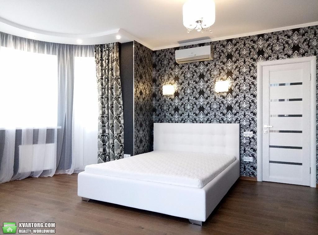 Rent out 3-room apartment. Киев,  Героев Севастополя — photo 5