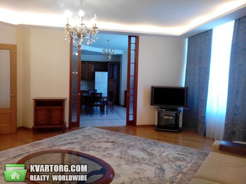 Rent out 3-room apartment. Киев, Владимировская — photo 2