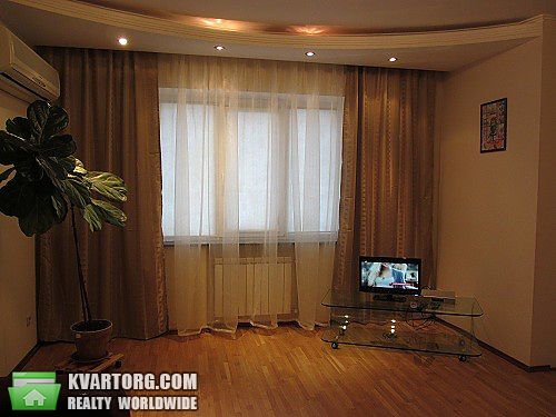 Rent out 3-room apartment. Киев,  Луначарского — photo 3