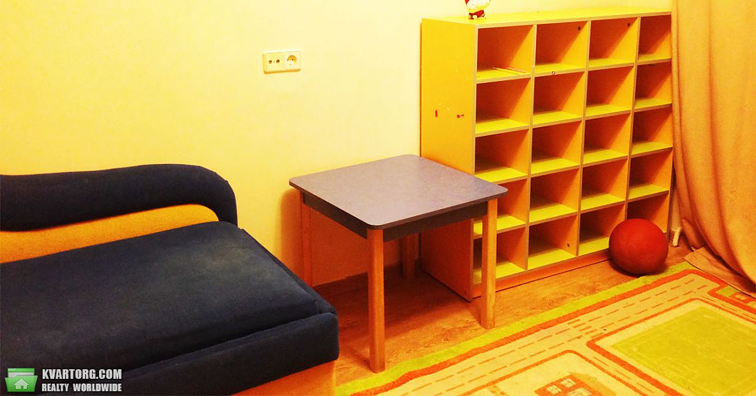 Rent out 4-room apartment. Киев,  Отрадный пр — photo 2