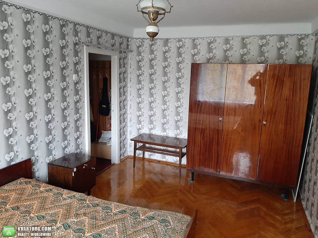 Rent out 2-room apartment. Киев,  Курнатовского — photo 2