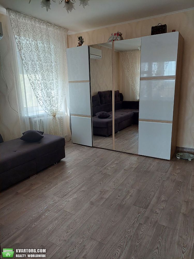 Sell 2-room apartment. Одесса,  Крымская — photo 1