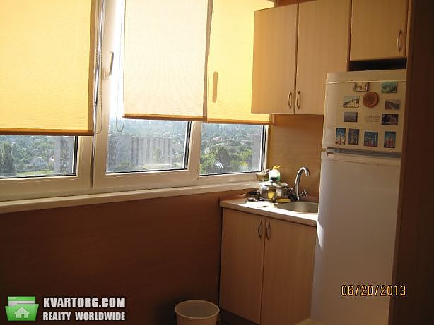 Sell 1-room apartment. Киев,  Олевская — photo 2