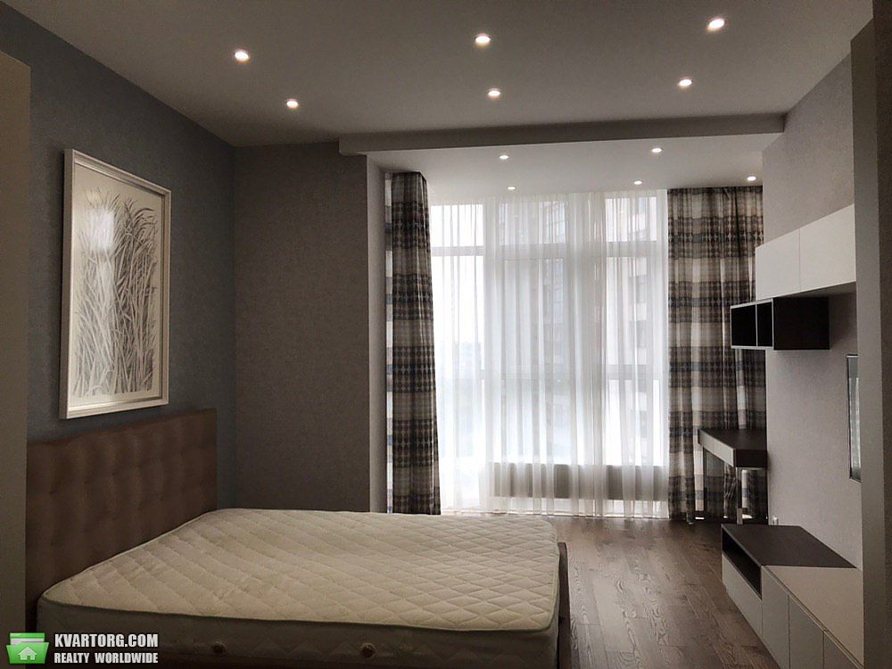 Rent out 5-room apartment. Киев, Драгомирова ул. — photo 3