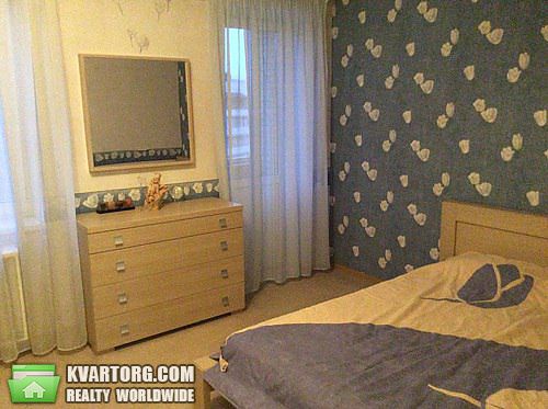Rent out 3-room apartment. Киев, Никольско-Слободская — photo 1