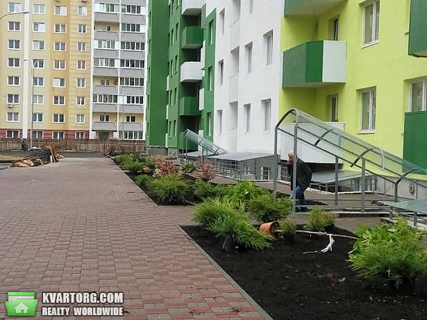 Sell 3-room apartment. Киев,  Ломоносова — photo 1