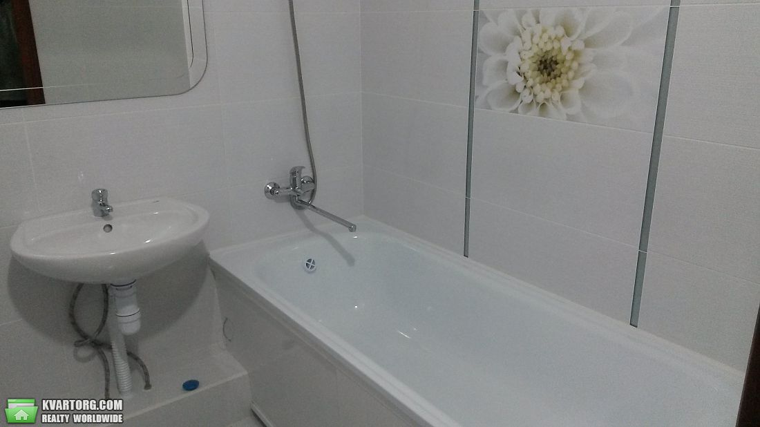 Rent out 2-room apartment. Киев,  Гмыри — photo 7