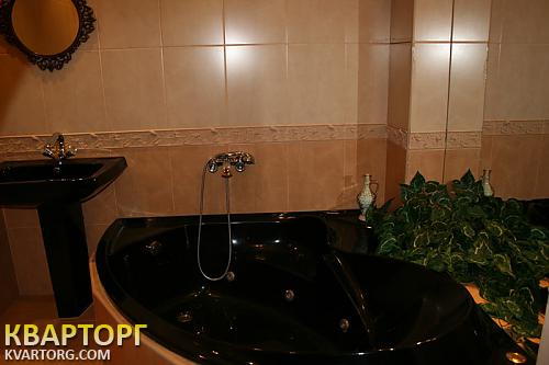 Rent out 3-room apartment. Киев, Конева ул. — photo 4